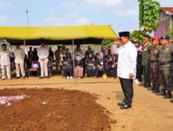 Menhan Prabowo Beri Penghormatan Terakhir kepada Mayjen TNI (Purn) Mulchis Anwar di Magelang