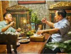 Dampingi Prabowo di Solo, Gibran Tak Disanksi PDIP