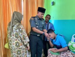 Kunjungi Anggota dan Keluarga TNI Yang Sakit, Dandim 0103 Aceh Utara Beri Motivasi