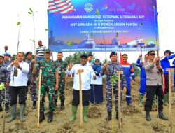 Pj Bupati Aceh Utara Bersama Danlanal Lhokseumawe Tanam Ribuan Pohon di Pantai Seunuddon
