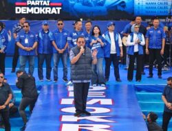 SBY Dampingi AHY Kampanye di Karanganyar Jateng