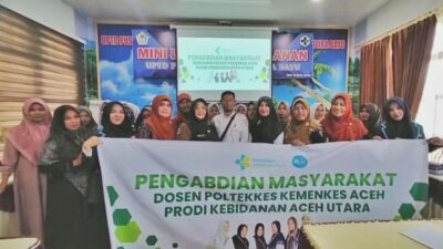 Tim PKM Poltekkes Kemenkes Aceh Latih Massage Effleurage dan Endorphin untuk Kader Posyandu