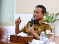 Wagub Aceh Pastikan 13 Desa Terisolasi Dapat Listrik Darurat Jelang Ramadhan