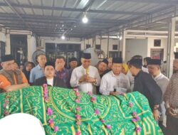 Suasana Haru Menyelimuti Kediaman Almarhum Zulmansyah Sekedang di Pekanbaru