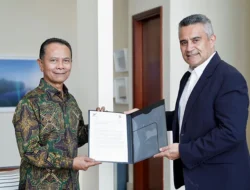 Berjasa atas Proses Pembebasan Pilot Susi Air, Kasum TNI Terima Penghargaan dari Selandia Baru