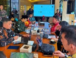 Di Kemensos RI, Ayah Wa Bahas Bantuan Banjir dan Program Sekolah Rakyat