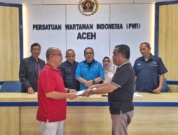 Azhari Ketua Koperasi Tinta Emas Aceh
