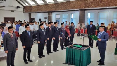 Ayah Wa Lantik 10 Pejabat Pimpinan Tinggi Pratama